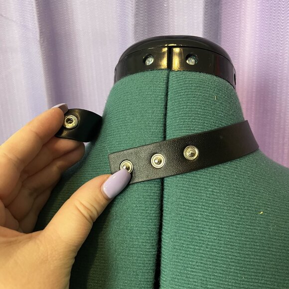 Gothic Crescent Moon Adjustable Size Choker - Picture 2 of 5